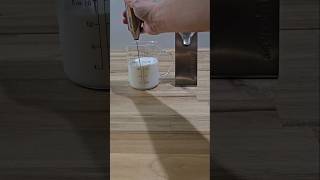 Aerolatte Handheld Milk Frother [upl. by Washburn]